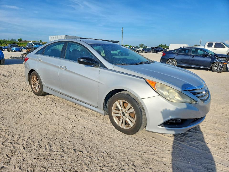 59619376 :رقم المزاد ، 5NPEB4AC0EH890610 vin ، 2014 Hyundai Sonata مزاد بيع