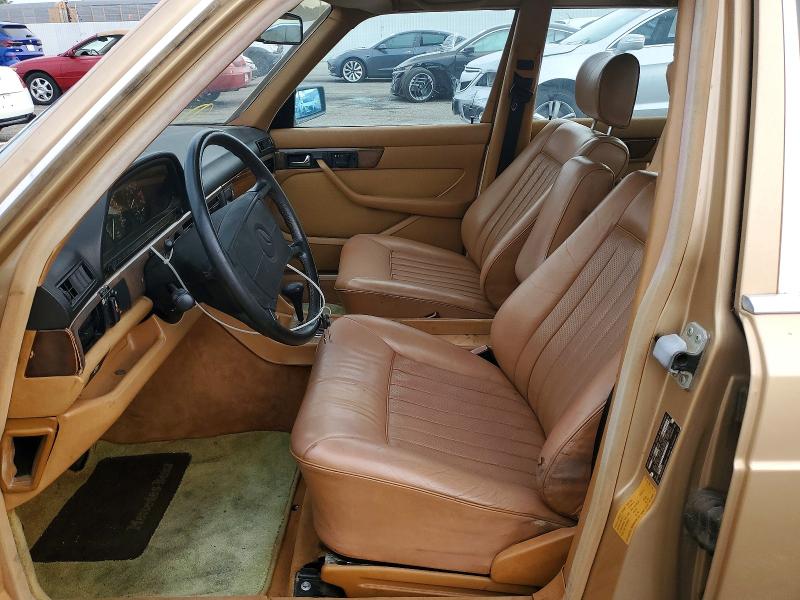 1986 Mercedes-benz 560 მანქანა იყიდება აუქციონზე, vin: WDBCA39D2GA249775, აუქციონის ნომერი: 60707946
