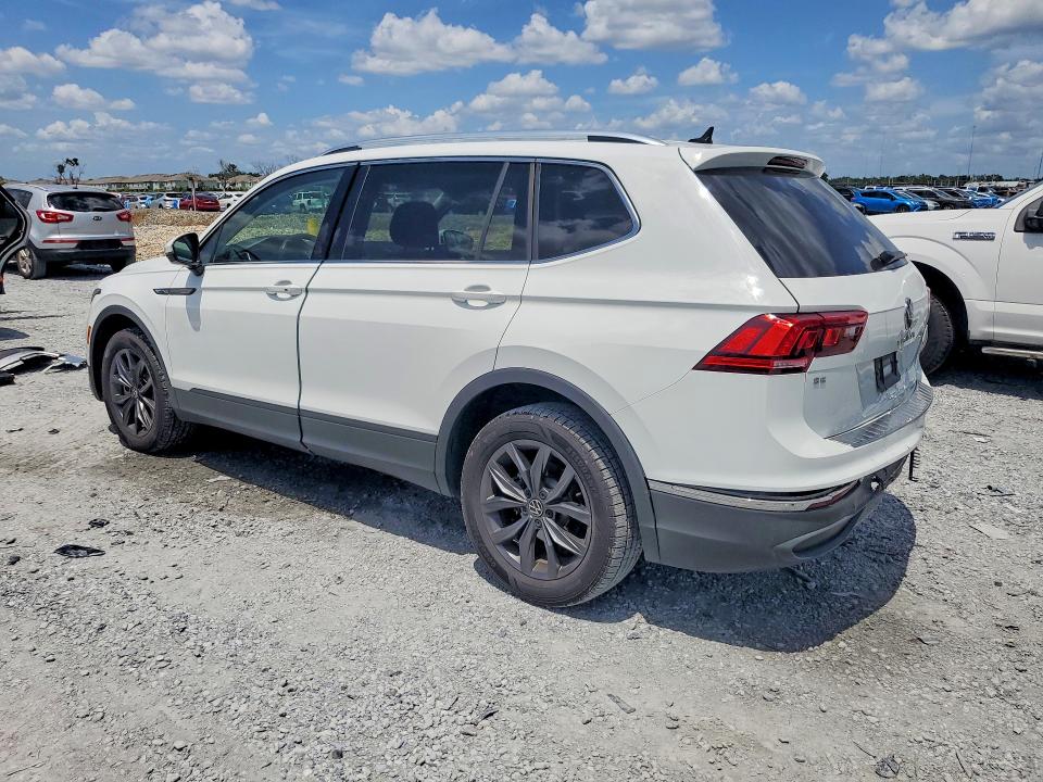 Продажа на аукционе авто 2022 Volkswagen Tiguan, vin: 3VV3B7AX8NM167143, номер лота: 62065016