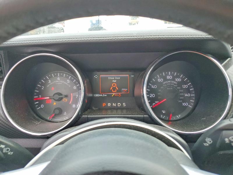 59728986 :رقم المزاد ، 1FATP8EM6F5333128 vin ، 2015 Ford Mustang مزاد بيع