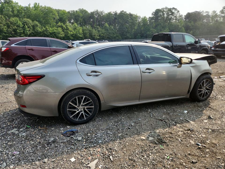 61298776 :رقم المزاد ، 58ABK1GG6HU067173 vin ، 2017 Lexus Es مزاد بيع