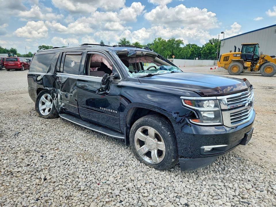 2017 Chevrolet Suburban მანქანა იყიდება აუქციონზე, vin: 1GNSKJKC1HR276704, აუქციონის ნომერი: 60865976