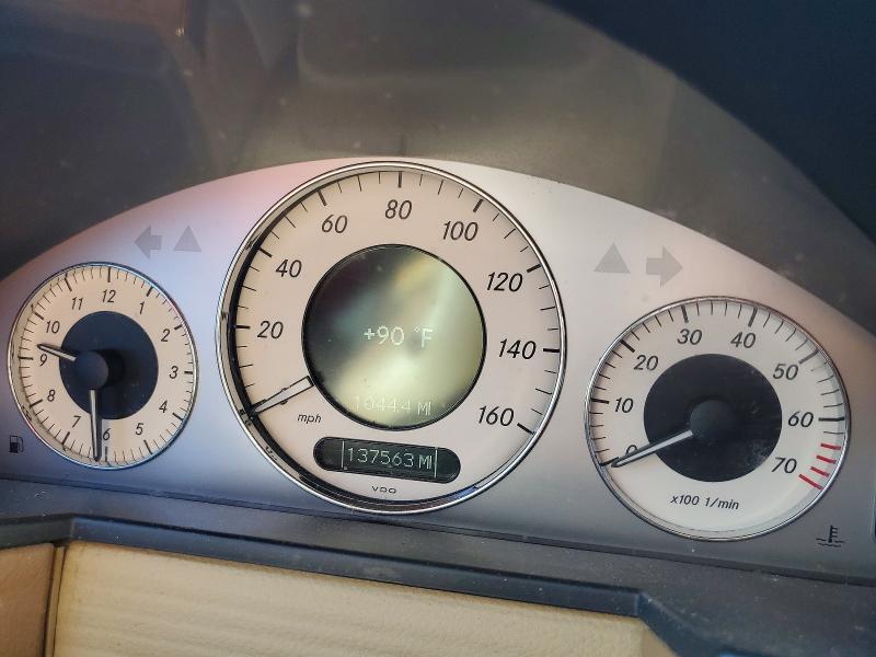 60049156 :رقم المزاد ، WDBUF56X88B264695 vin ، 2008 Mercedes-benz E مزاد بيع