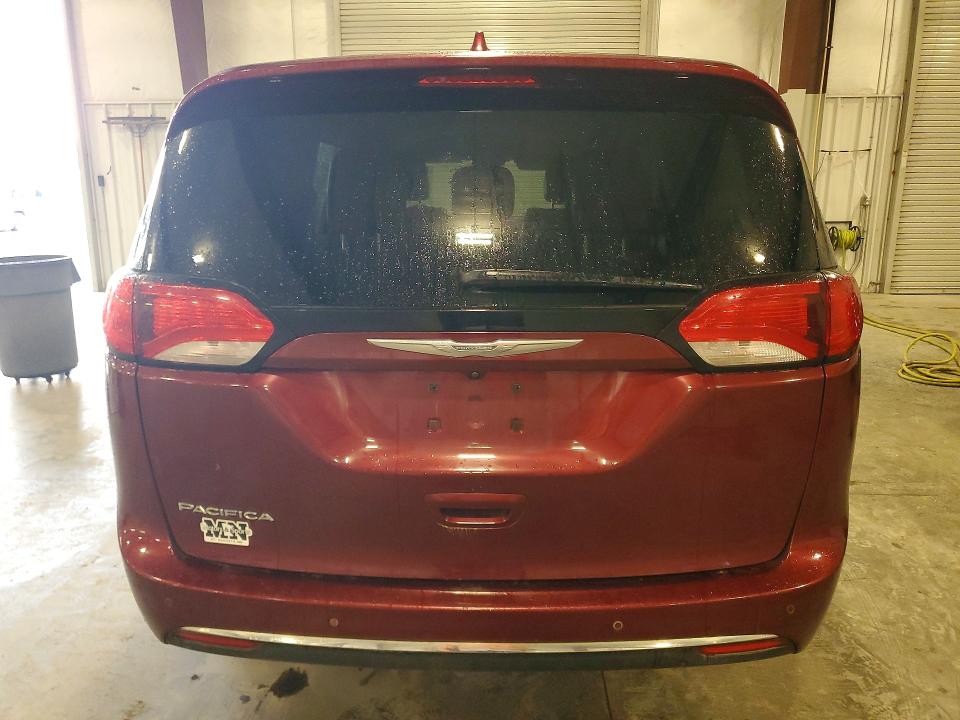 57721136 :رقم المزاد ، 2C4RC1BG3HR551250 vin ، 2017 Chrysler Pacifica مزاد بيع