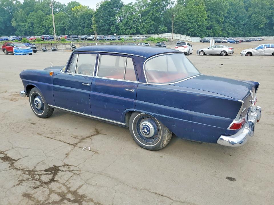 60526156 :رقم المزاد ، 1001010115239 vin ، 1965 Mercedes-benz 190 E مزاد بيع