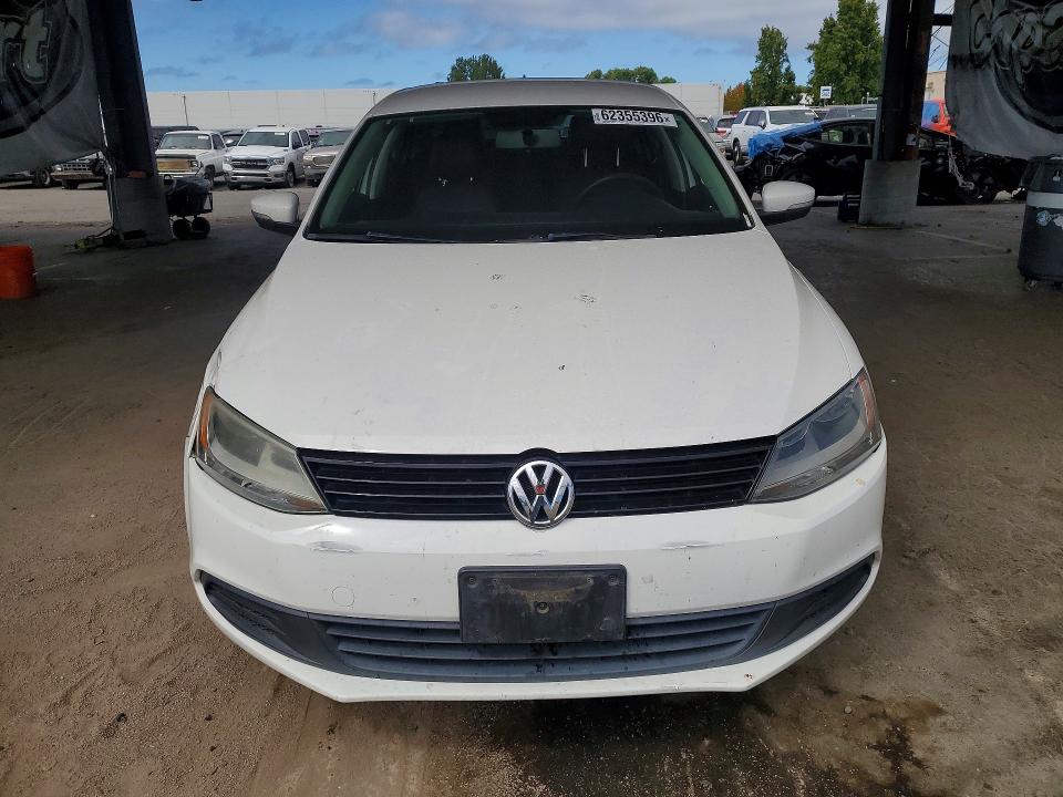 2014 Volkswagen Jetta მანქანა იყიდება აუქციონზე, vin: 3VWD17AJ1EM382071, აუქციონის ნომერი: 62355396