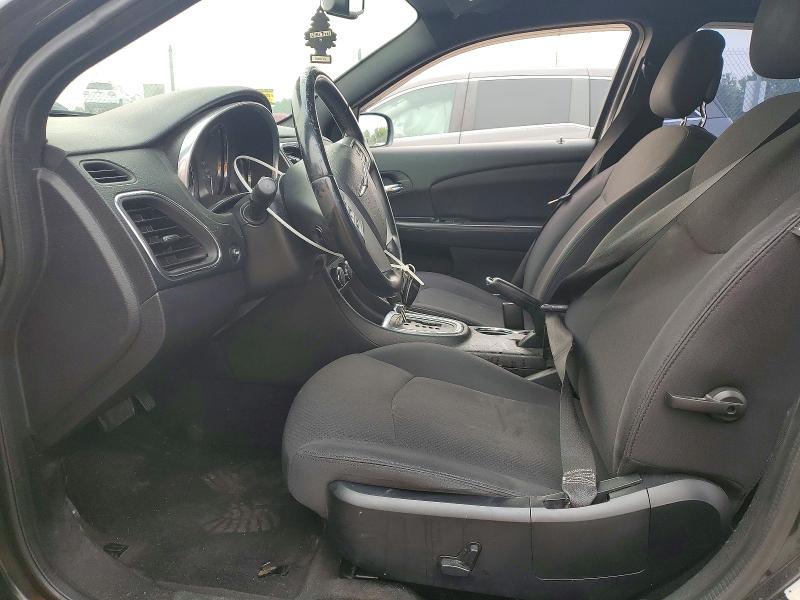 61068746 :رقم المزاد ، 1C3CCBBG9EN158474 vin ، 2014 Chrysler 200 مزاد بيع