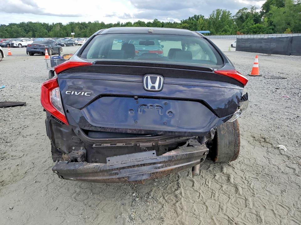 61629236 :رقم المزاد ، 19XFC1F77HE004769 vin ، 2017 Honda Civic مزاد بيع