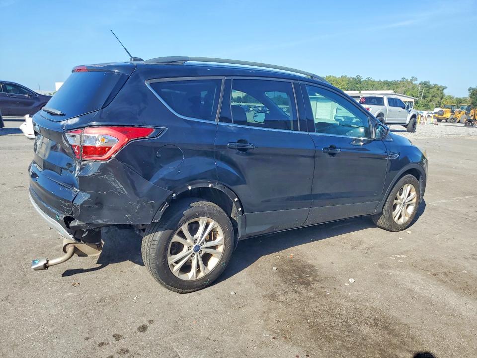 2018 Ford Escape მანქანა იყიდება აუქციონზე, vin: 1FMCU9GD1JUA73964, აუქციონის ნომერი: 62080096