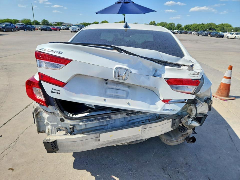 59687336 :رقم المزاد ، 1HGCV1F35NA106534 vin ، 2022 Honda Accord مزاد بيع