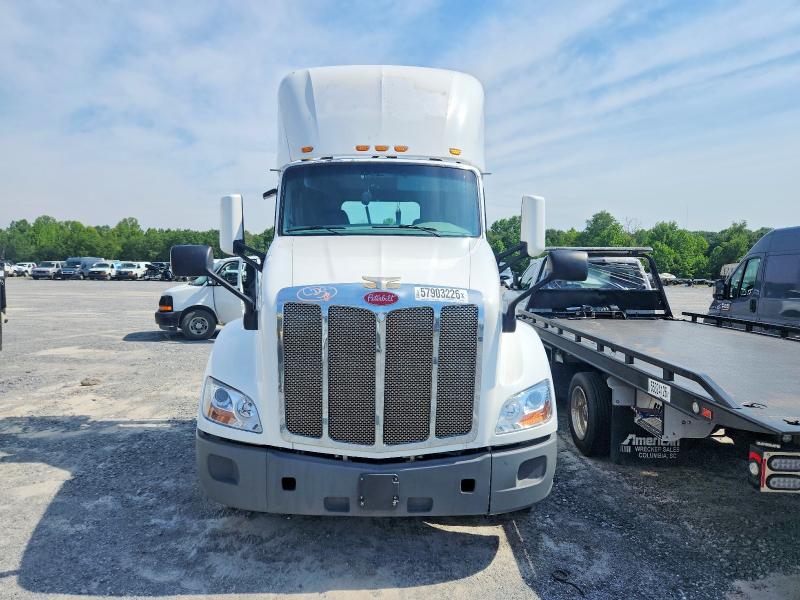 Продаж на аукціоні авто 2019 Peterbilt 579, vin: 1XPBA48X5KD600196, номер лоту: 57903226