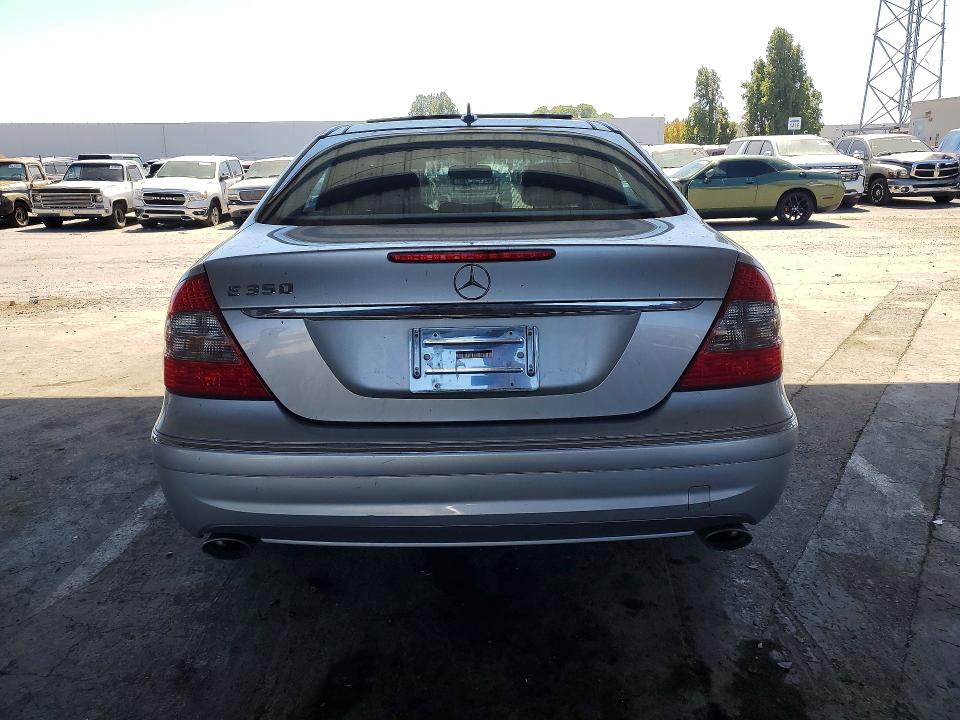 2009 Mercedes-benz E მანქანა იყიდება აუქციონზე, vin: WDBUF56X19B432520, აუქციონის ნომერი: 63323196