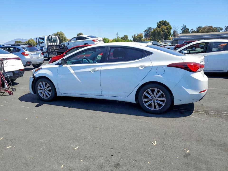 2015 Hyundai Elantra მანქანა იყიდება აუქციონზე, vin: 5NPDH4AE2FH550095, აუქციონის ნომერი: 61060256