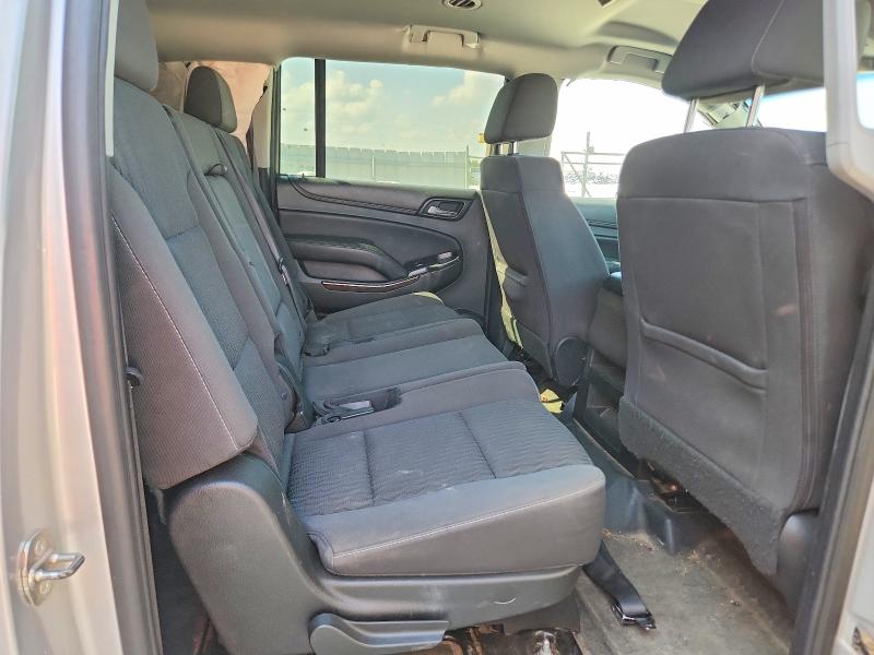 60554676 :رقم المزاد ، 1GNSKKEC9JR181329 vin ، 2018 Chevrolet Suburban مزاد بيع