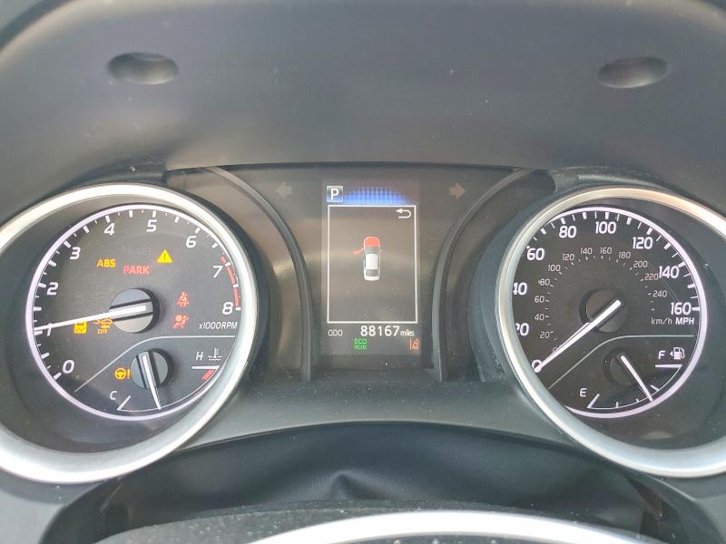 61055086 :رقم المزاد ، 4T1C11AK8NU631963 vin ، 2022 Toyota Camry مزاد بيع