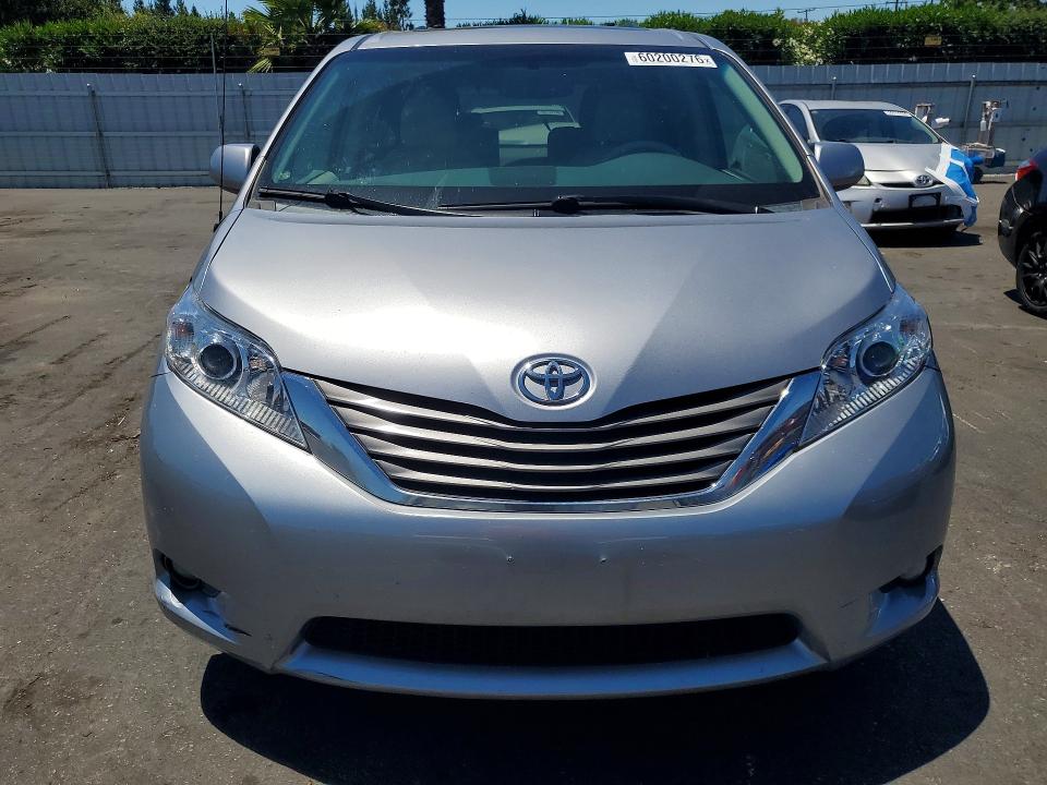 60200276 :رقم المزاد ، 5TDYK3DC2CS276068 vin ، 2012 Toyota Sienna مزاد بيع