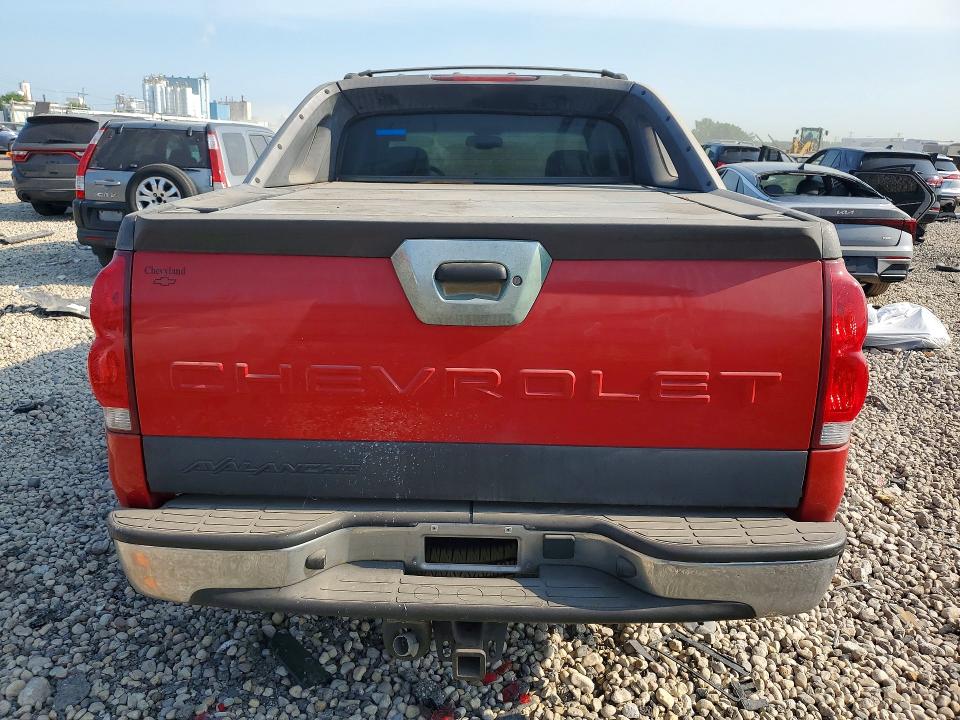 60220046 :رقم المزاد ، 3GNEC12Z55G207038 vin ، 2005 Chevrolet Avalanche مزاد بيع