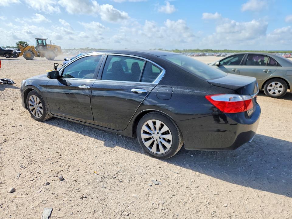 60595686 :رقم المزاد ، 1HGCR2F77FA241660 vin ، 2015 Honda Accord مزاد بيع