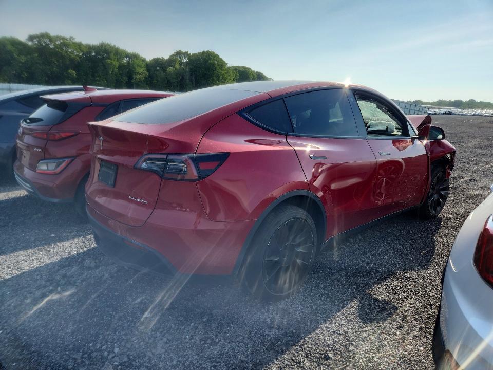 59263176 :رقم المزاد ، 7SAYGDEE1NF321583 vin ، 2022 Tesla Model Y مزاد بيع