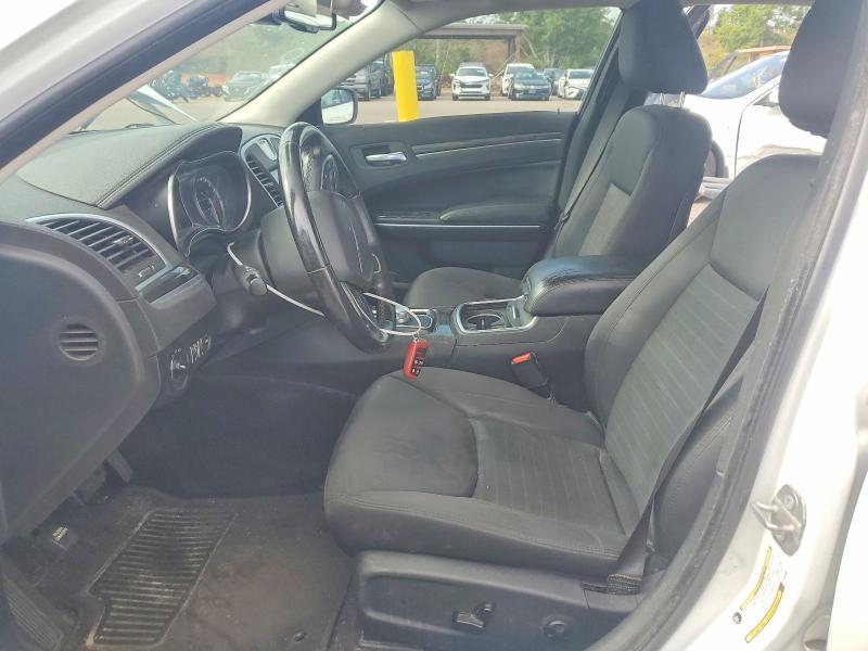 60615556 :رقم المزاد ، 2C3CCAAG3JH279063 vin ، 2018 Chrysler 300 مزاد بيع