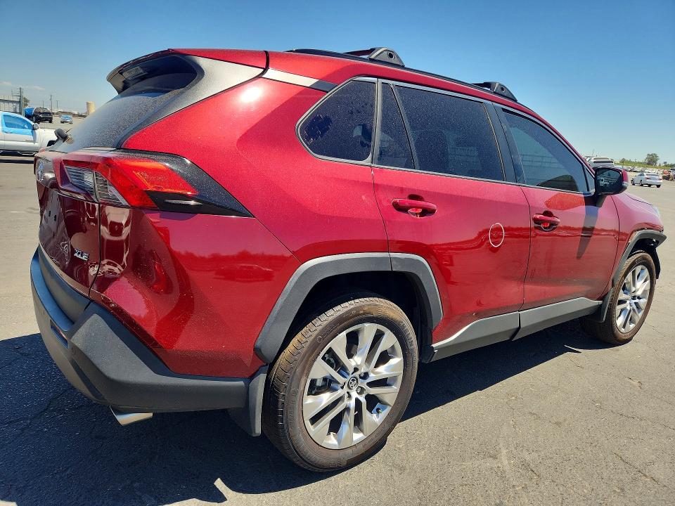 Продаж на аукціоні авто 2021 Toyota Rav4, vin: 2T3C1RFV7MC086721, номер лоту: 61429246