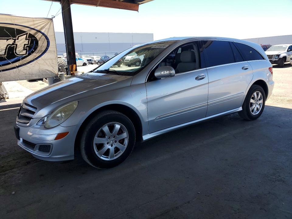 60703056 :رقم المزاد ، 4JGCB65E97A051205 vin ، 2007 Mercedes-benz R مزاد بيع