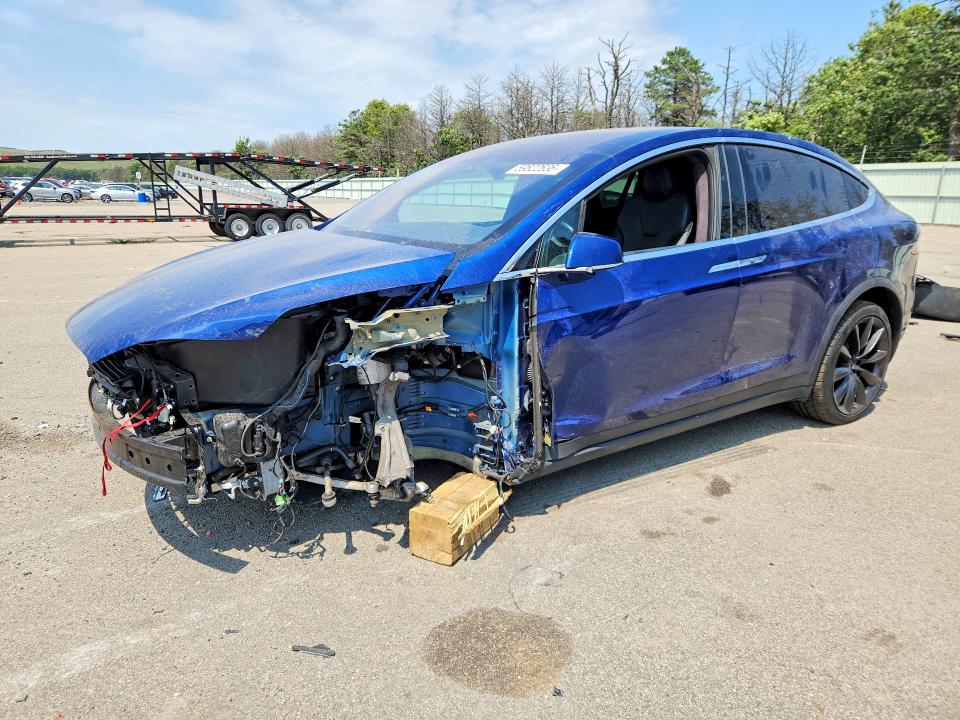 Продаж на аукціоні авто 2020 Tesla Model X, vin: 5YJXCBE2XLF233529, номер лоту: 59822636