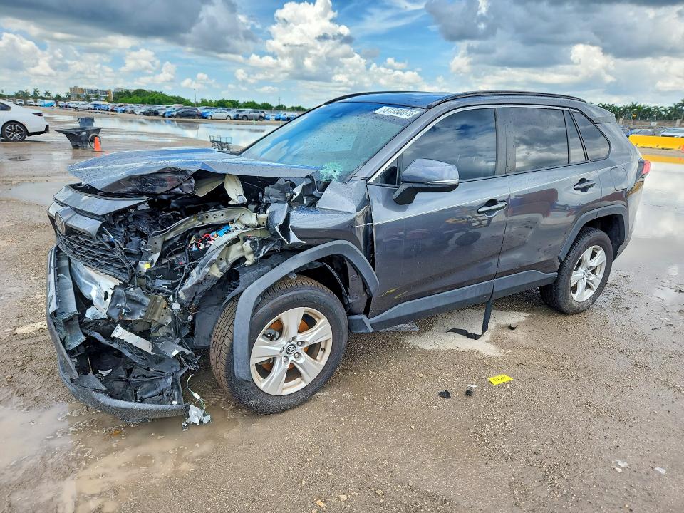 61550076 :رقم المزاد ، 2T3W1RFV2LC066078 vin ، 2020 Toyota Rav4 مزاد بيع