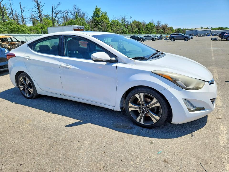 62003116 :رقم المزاد ، KMHDH4AH1FU251368 vin ، 2015 Hyundai Elantra مزاد بيع