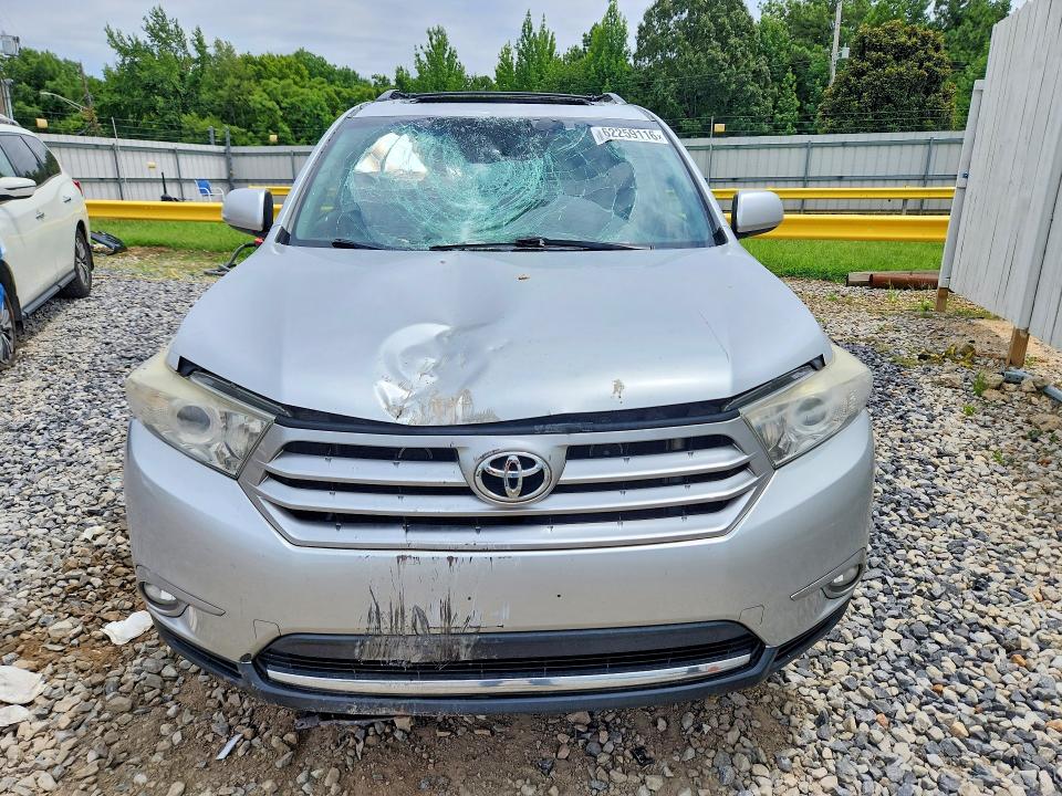 2013 Toyota Highlander მანქანა იყიდება აუქციონზე, vin: 5TDBK3EH9DS184053, აუქციონის ნომერი: 62259116