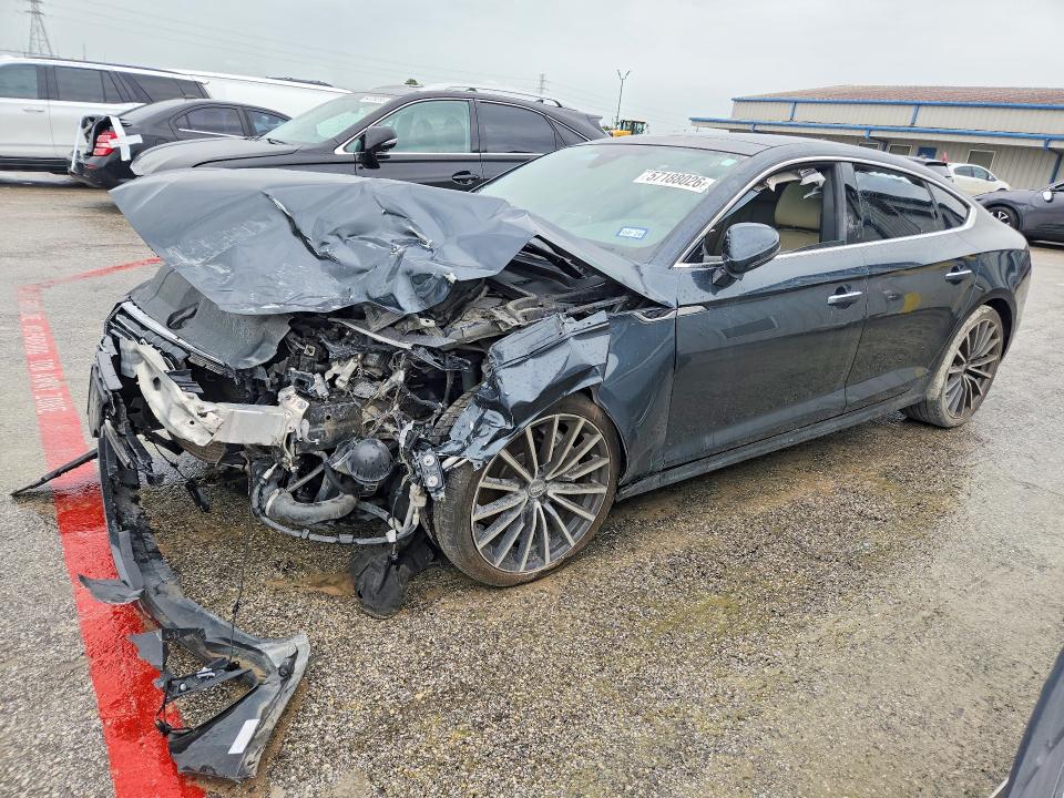 57188026 :رقم المزاد ، WAUBNCF59KA016853 vin ، 2019 Audi A5 مزاد بيع
