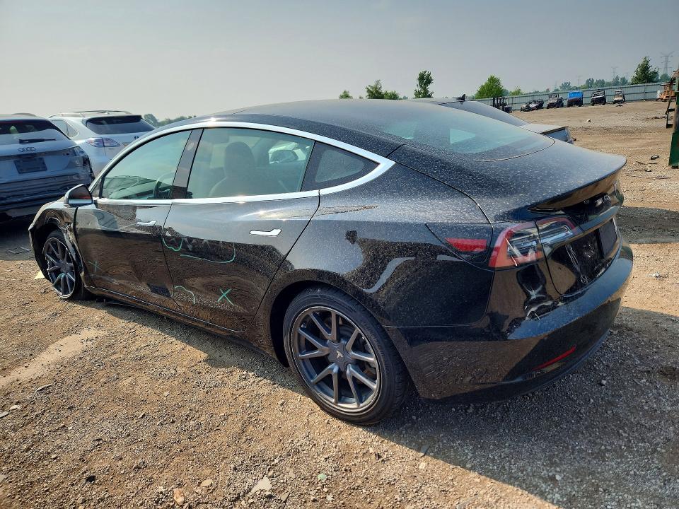 61722276 :رقم المزاد ، 5YJ3E1EB2KF364665 vin ، 2019 Tesla Model 3 مزاد بيع