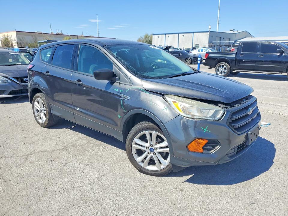 62603576 :رقم المزاد ، 1FMCU0F70HUD29125 vin ، 2017 Ford Escape مزاد بيع