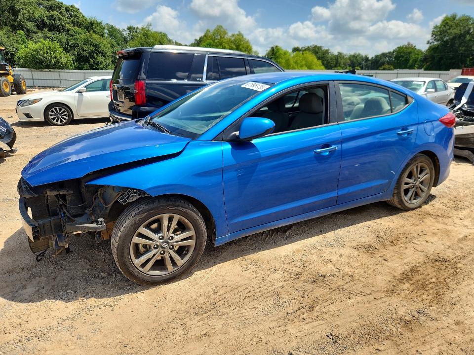 61995126 :رقم المزاد ، 5NPD84LF4HH009641 vin ، 2017 Hyundai Elantra مزاد بيع