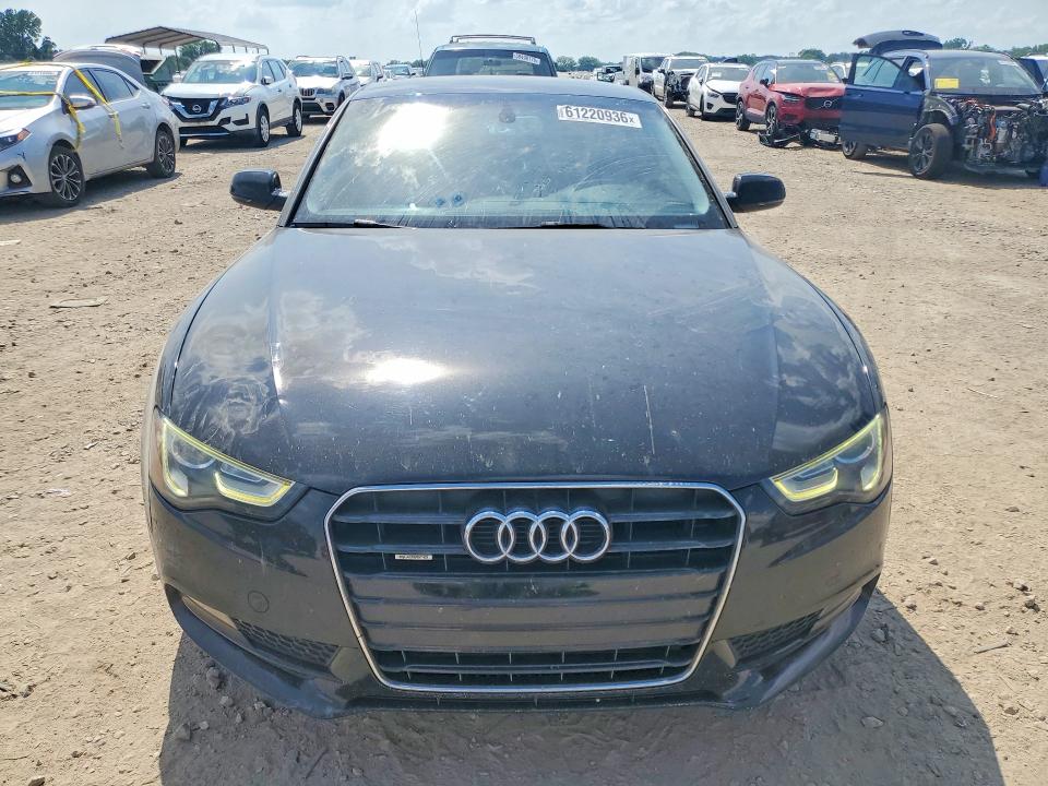 Продажа на аукционе авто 2013 Audi A5, vin: WAUVFAFR8DA079365, номер лота: 61220936
