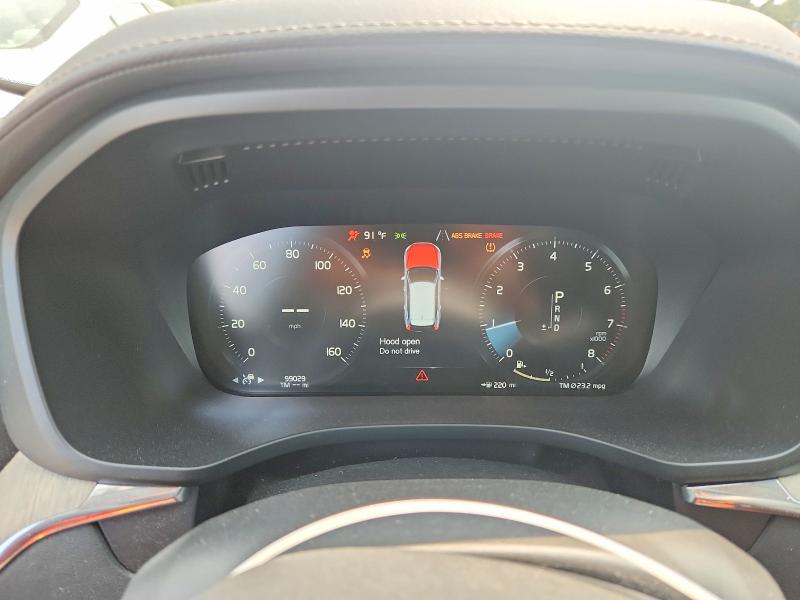 Продажа на аукционе авто 2019 Volvo Xc60, vin: LYV102RL2KB250939, номер лота: 61579016