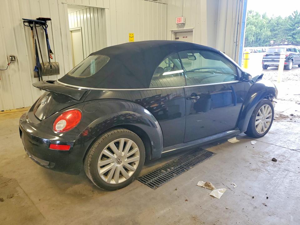 62460586 :رقم المزاد ، 3VWRF31YX9M400845 vin ، 2009 Volkswagen New Beetle مزاد بيع