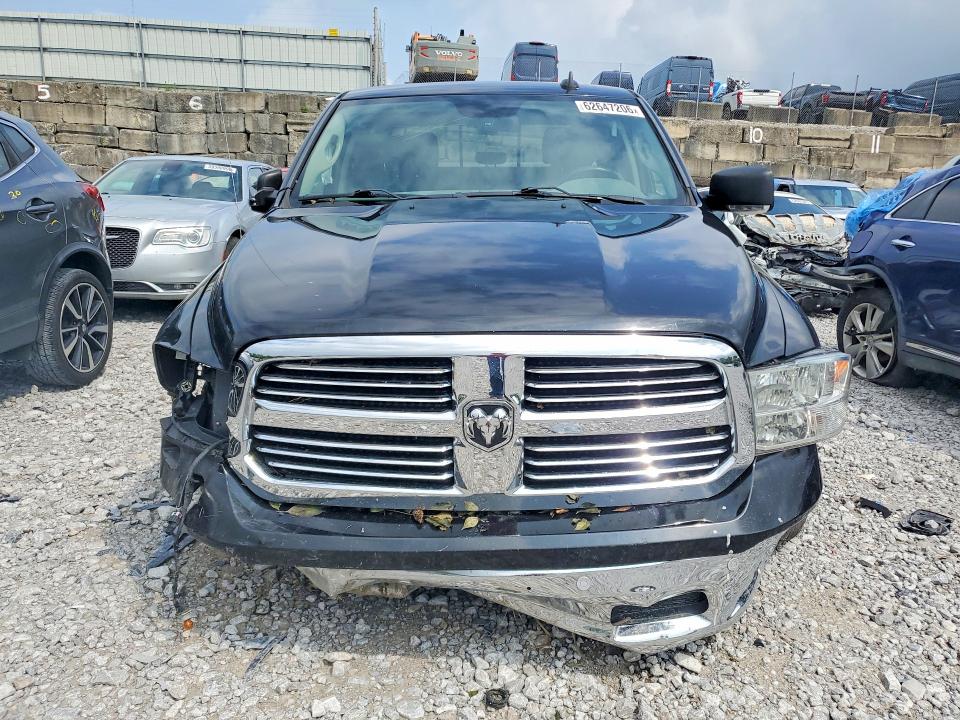 62647206 :رقم المزاد ، 3C6RR7LT4HG714076 vin ، 2017 Ram 1500 مزاد بيع
