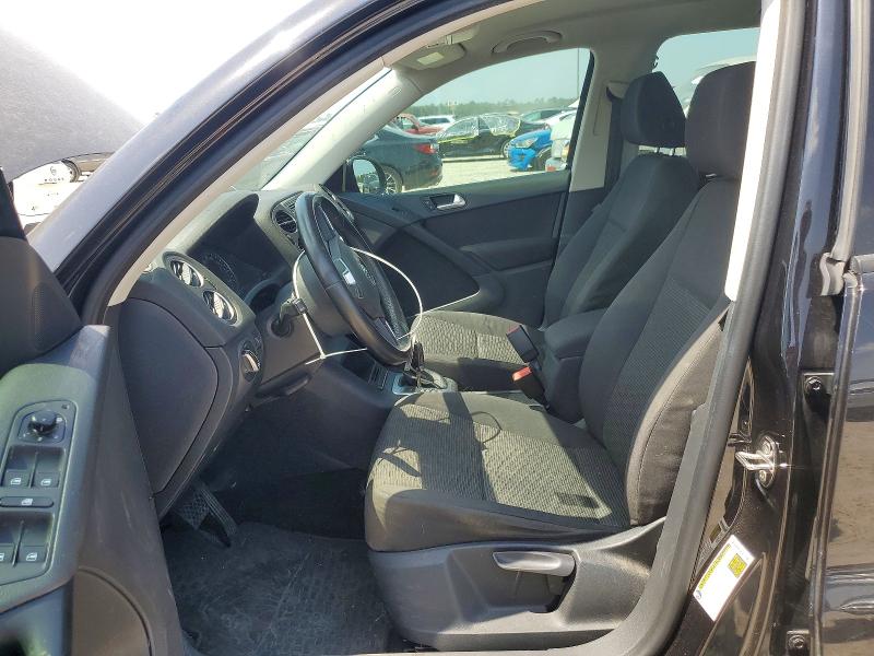 62146086 :رقم المزاد ، WVGBV7AX2FW553488 vin ، 2015 Volkswagen Tiguan مزاد بيع