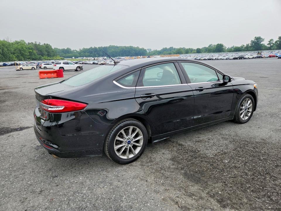 2017 Ford Fusion მანქანა იყიდება აუქციონზე, vin: 3FA6P0HDXHR341677, აუქციონის ნომერი: 62694706