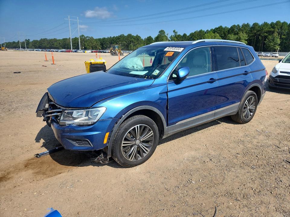 2018 Volkswagen Tiguan მანქანა იყიდება აუქციონზე, vin: 3VV3B7AX0JM011768, აუქციონის ნომერი: 63048556