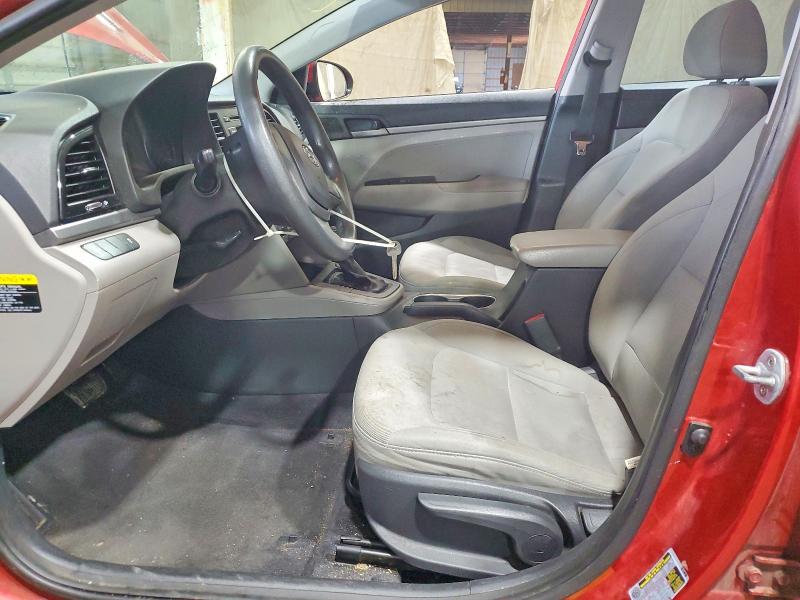 60606776 :رقم المزاد ، 5NPD74LF2HH037327 vin ، 2017 Hyundai Elantra مزاد بيع