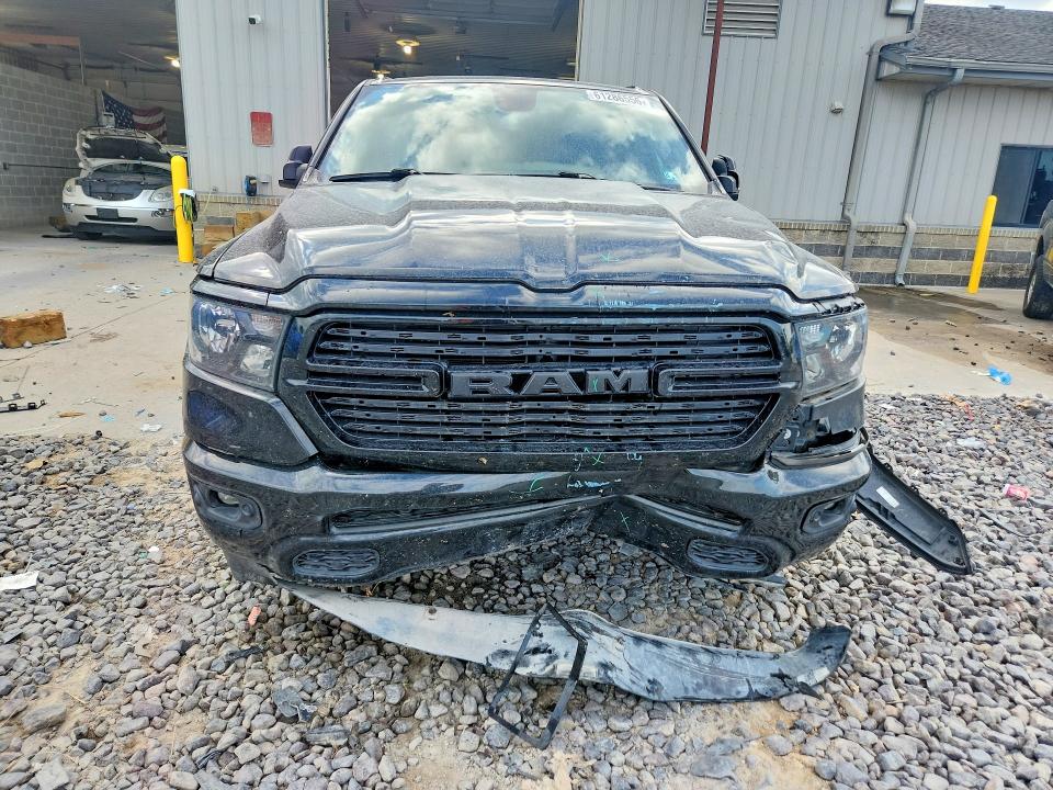 61286556 :رقم المزاد ، 1C6RREBTXMN807305 vin ، 2021 Ram 1500 مزاد بيع
