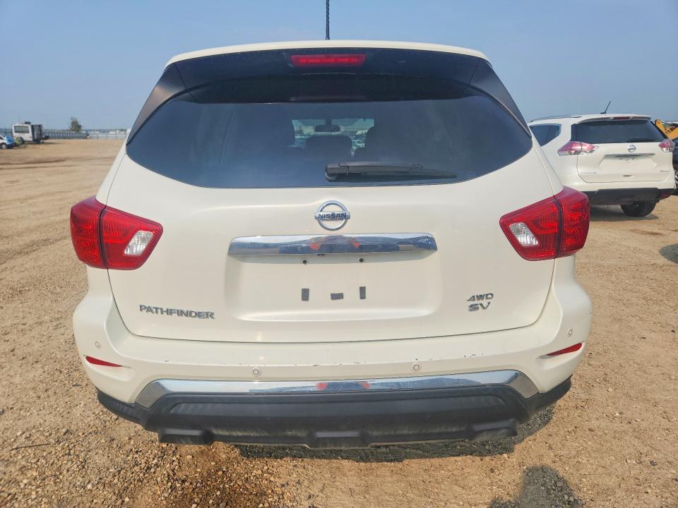 62637406 :رقم المزاد ، 5N1DR2MM0HC633720 vin ، 2017 Nissan Pathfinder مزاد بيع