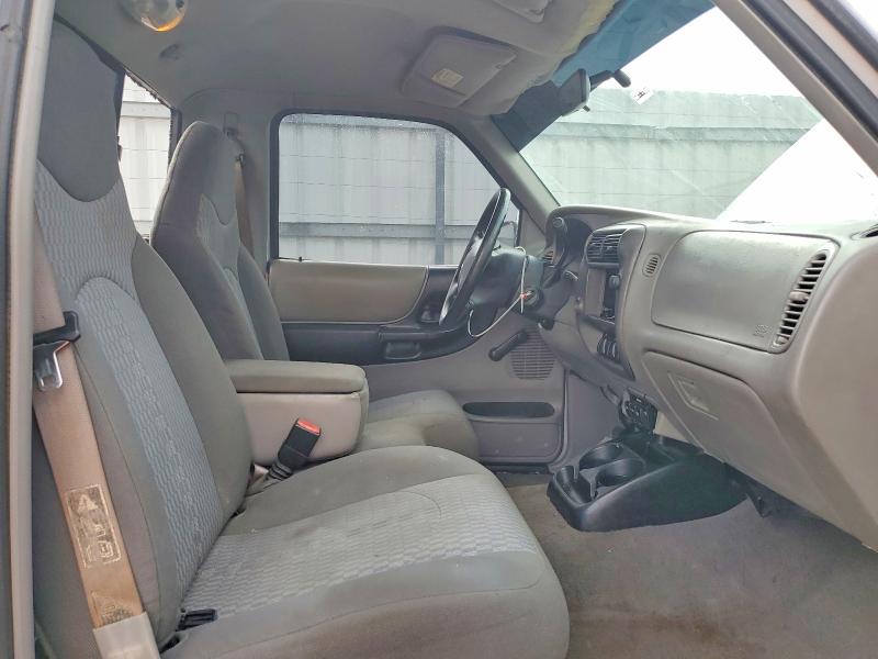 61412016 :رقم المزاد ، 4F4YR12D31TM25640 vin ، 2001 Mazda B2300 مزاد بيع