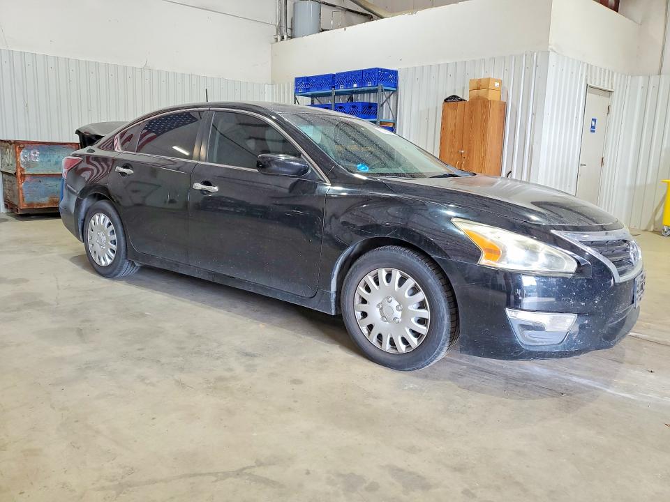 2015 Nissan Altima მანქანა იყიდება აუქციონზე, vin: 1N4AL3AP5FN368684, აუქციონის ნომერი: 62788046