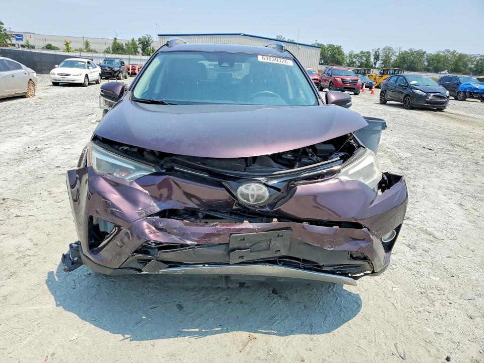 63039326 :رقم المزاد ، 2T3YFREV3JW415465 vin ، 2018 Toyota Rav4 مزاد بيع