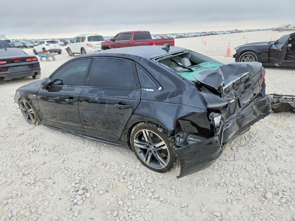 85984645 :رقم المزاد ، WAUFNAF49HN063363 vin ، 2017 Audi A4 مزاد بيع