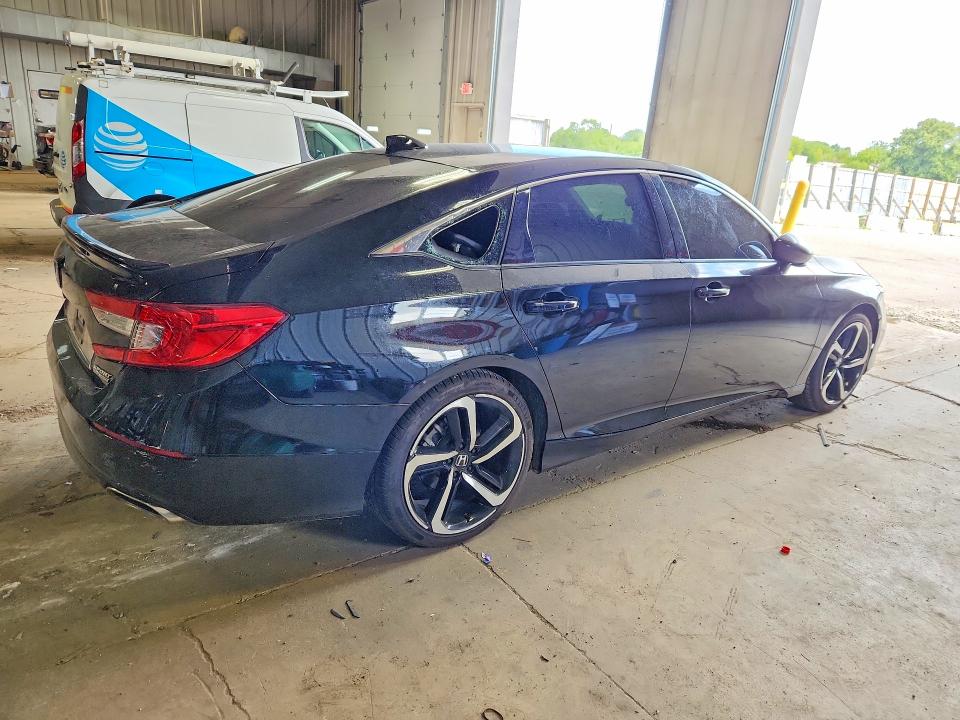 2021 Honda Accord მანქანა იყიდება აუქციონზე, vin: 1HGCV1F44MA021031, აუქციონის ნომერი: 61983476