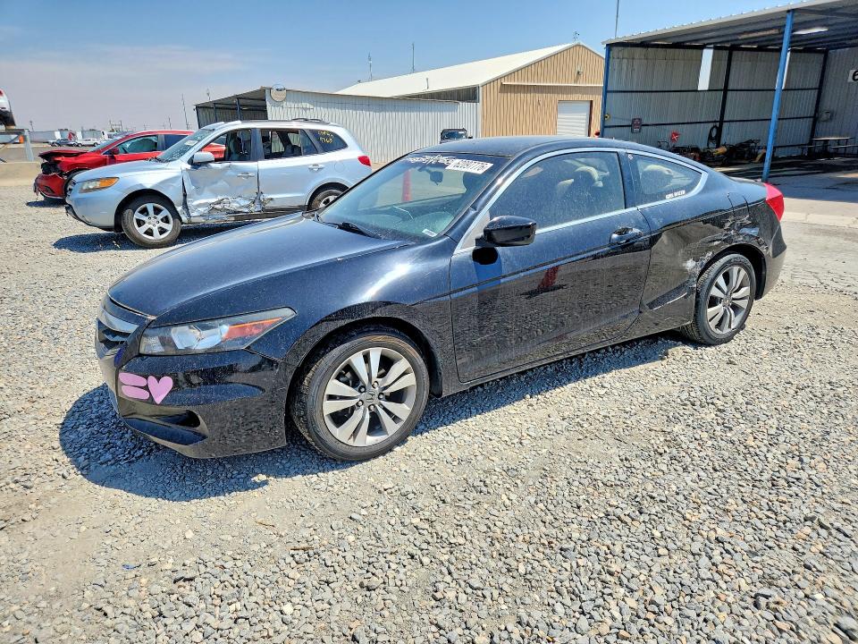 62097776 :رقم المزاد ، 1HGCS1B32BA005803 vin ، 2011 Honda Accord مزاد بيع